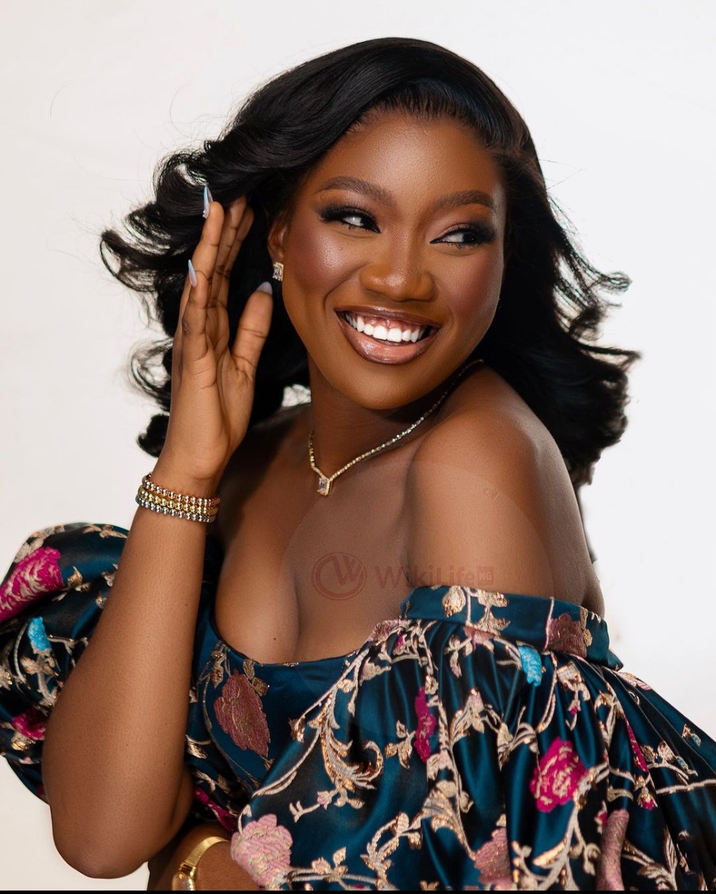 Chinenye Nnebe 