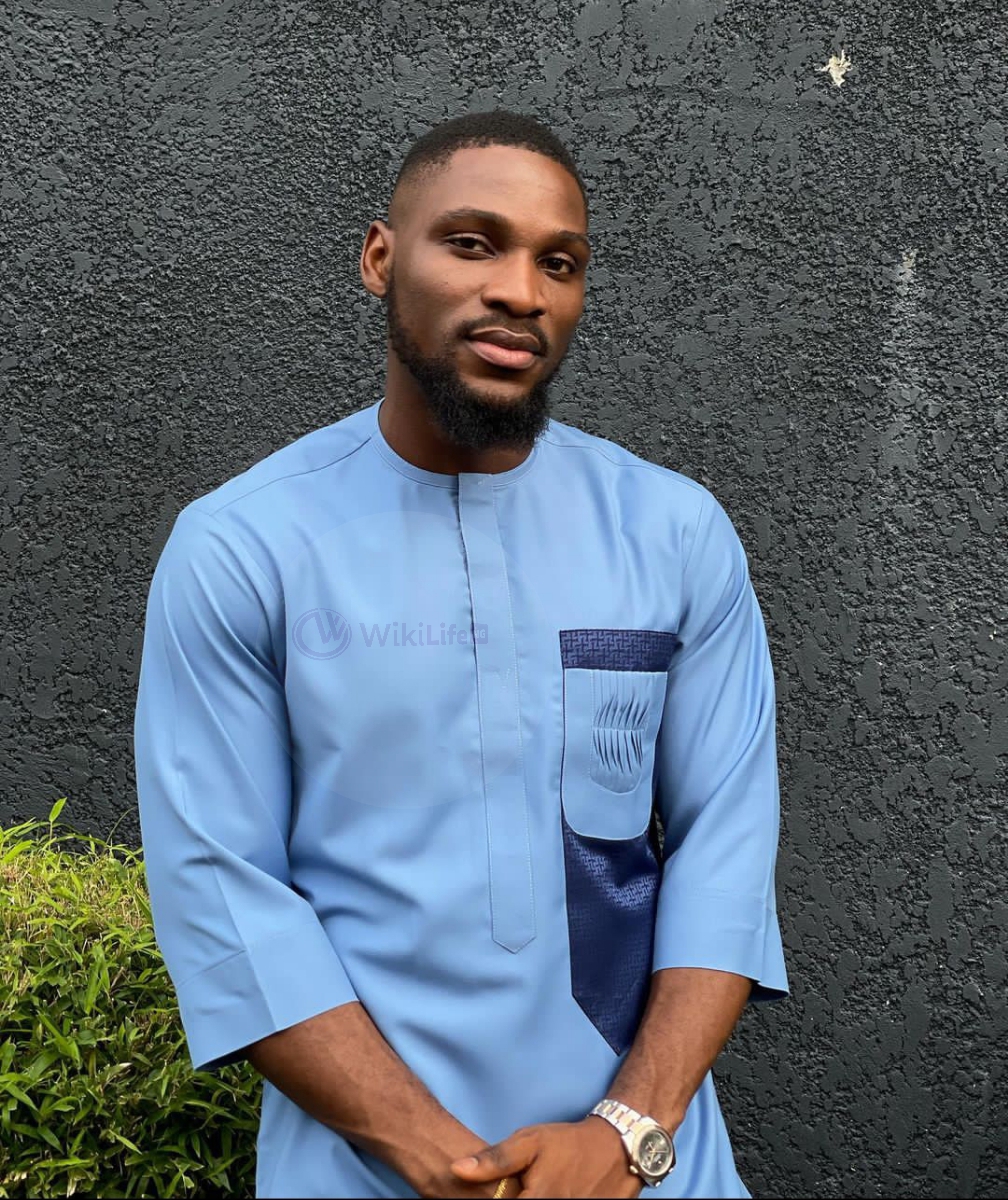 Tobi Bakre