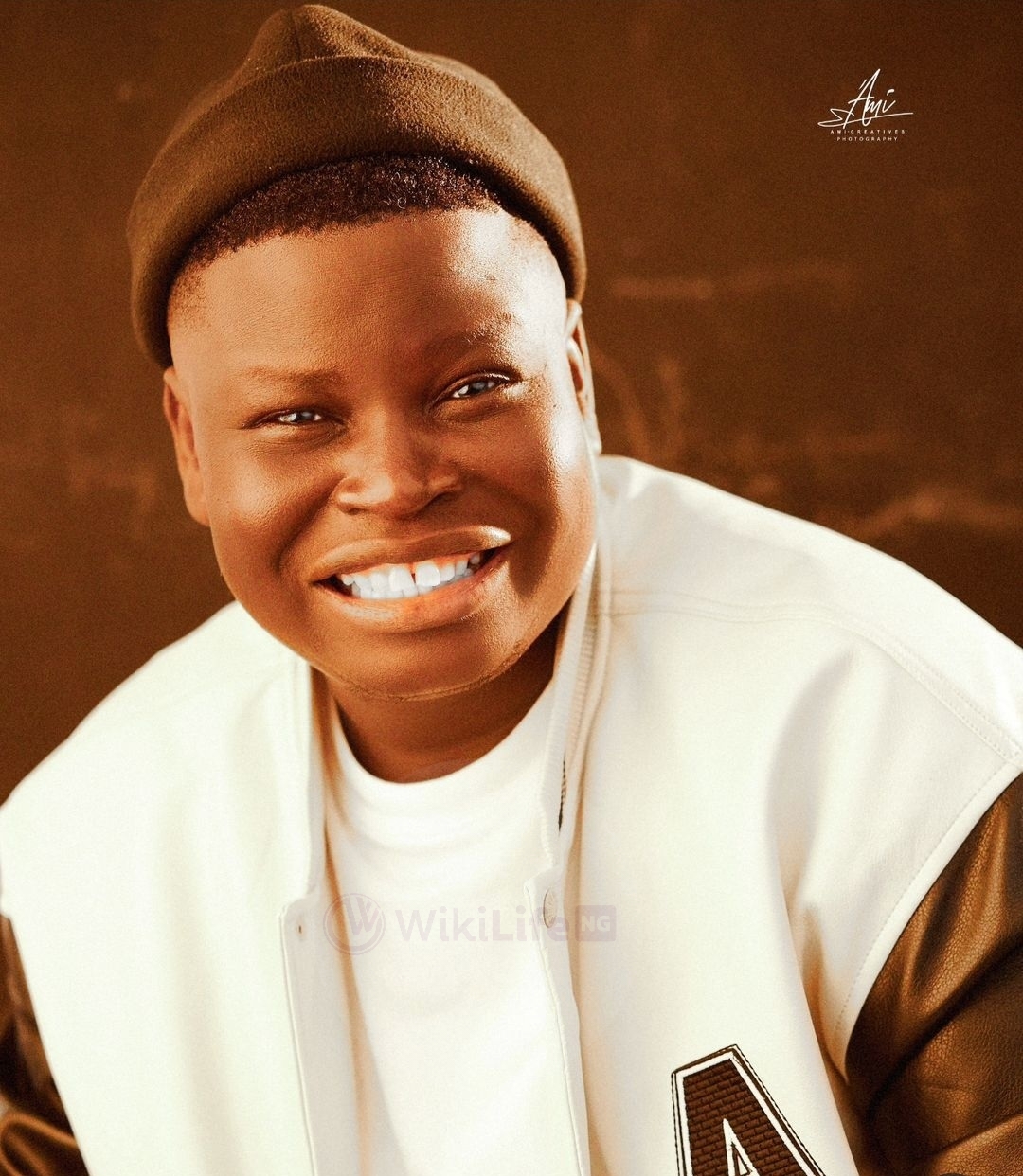 Tosin Bee