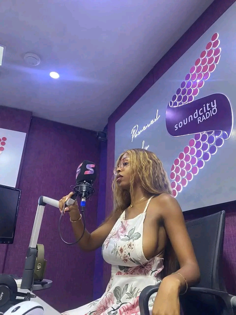 Delta State Governor's Aide, Ossai call out a female radio presenter for her indecent dressing (photos)